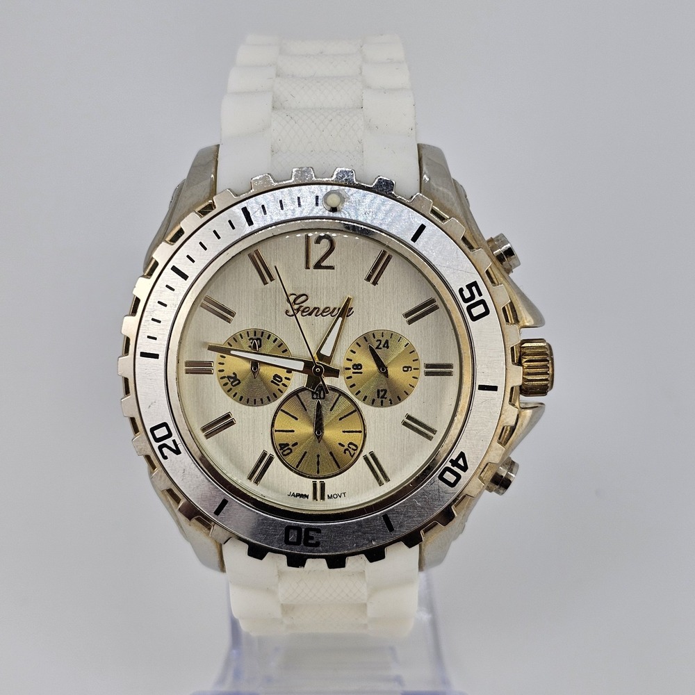 Men's Analog Watch 48MM‎ White Dial White Plastic Bands New Battery